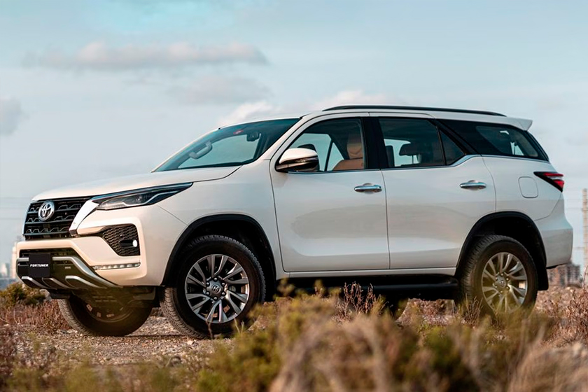 TOYOTA FORTUNER