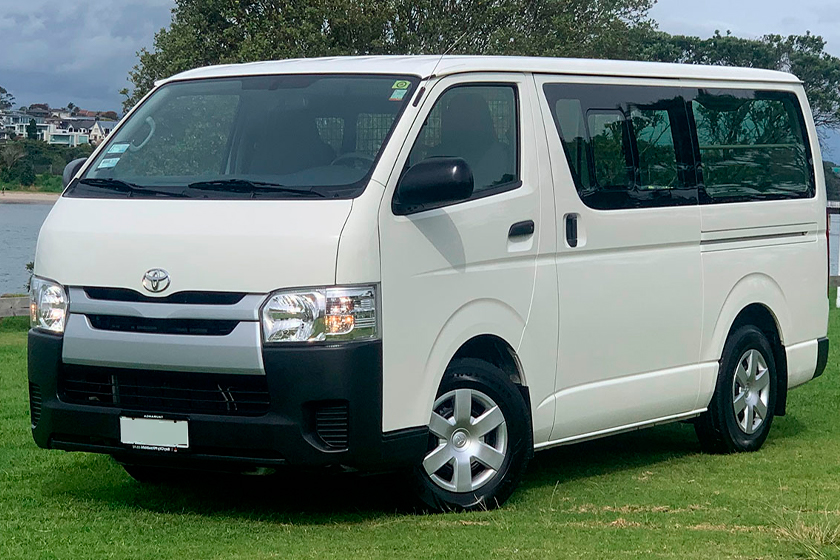 TOYOTA HIACE